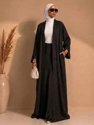 Kimono long grande taille pour femme jusqu'à 1m90. Tissu effet lin respirant, coupe structurée, poches pratiques. Se porte avec jupe, robe, pantalon - Noir